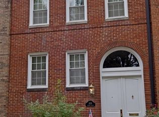 608 4th Pl SW, Washington, DC 20024