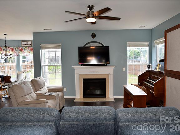 4th image of 9007 Goldfields Dr