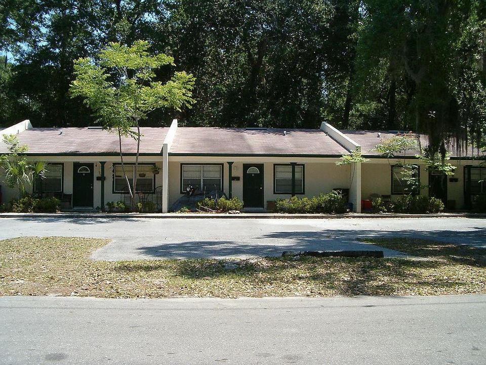 1st image of 605 SE 2nd Pl