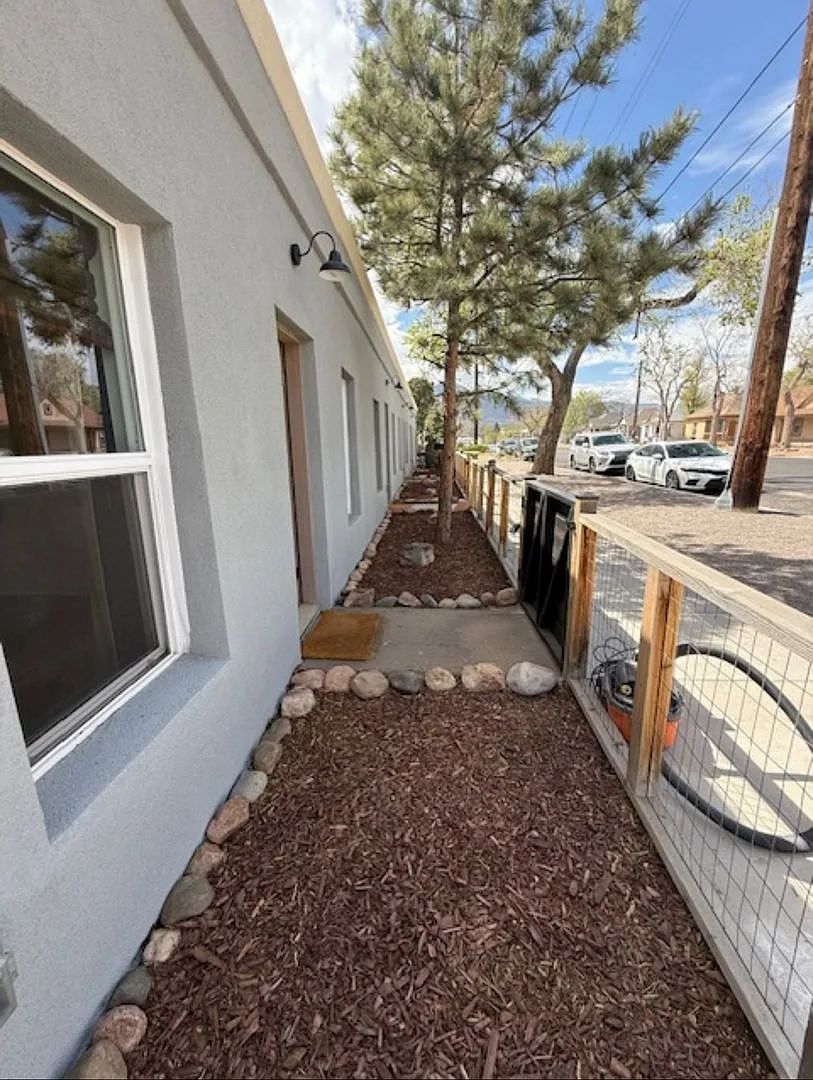 West Las Animas — Photo 3