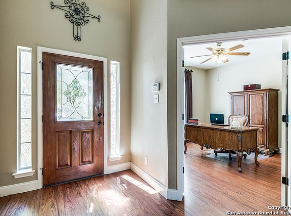 4th image of 25915 Copperas Ln