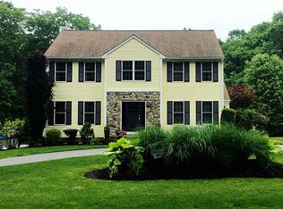 80 Franklin Rd, Hope, RI 02816