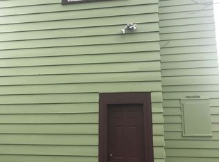 1096 Forest Rd, Schenectady, NY 12303