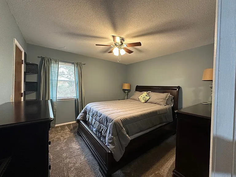 809 Knights Ct — Photo 9