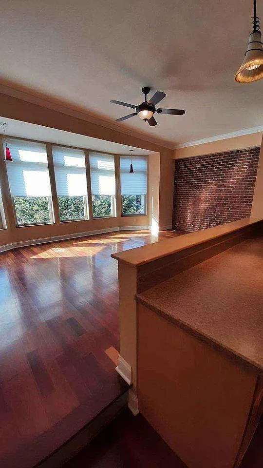 2 bed, 1300 sqft, $1,375 — Photo 2