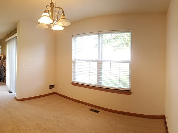 3rd image of 1829 Waverly Way
