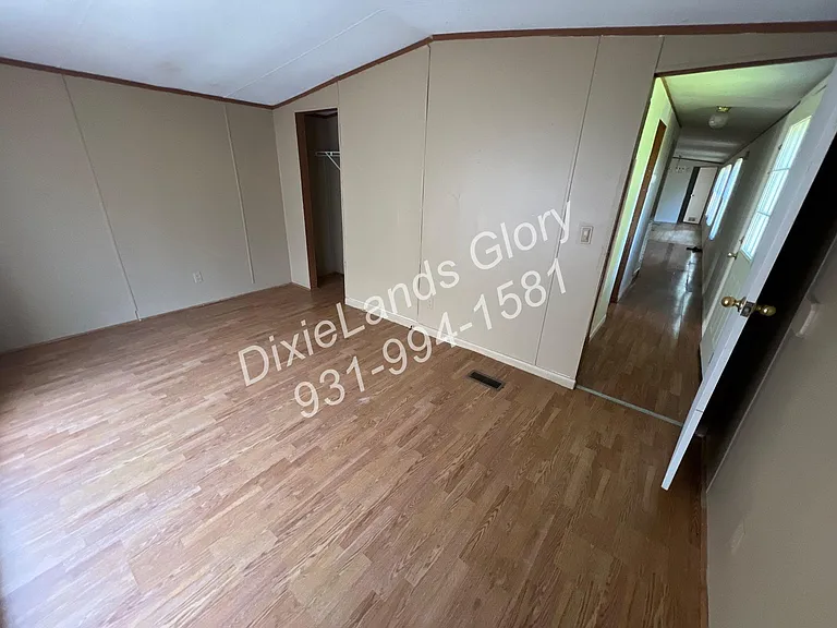 313 Breeding Ln — Photo 23