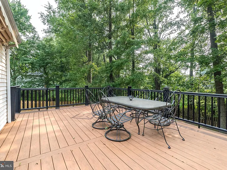100 Live Oak Dr — Photo 55