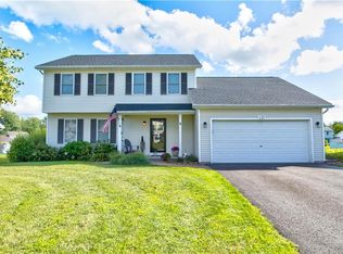 137 Salzer Hts, West Henrietta, NY 14586