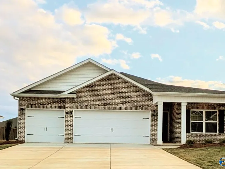 336 Jackson Point Cir — Photo 2