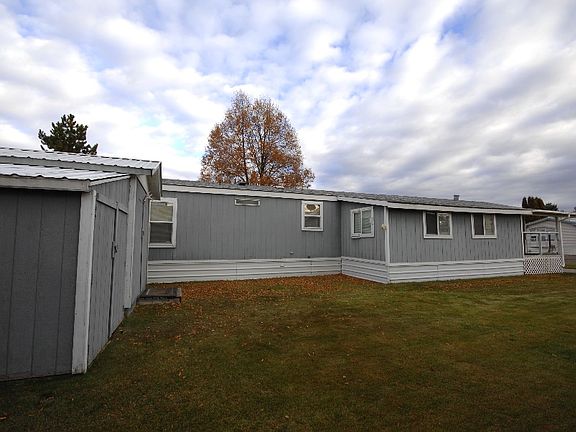 2nd image of 110 E Evergreen Dr Trailer 61