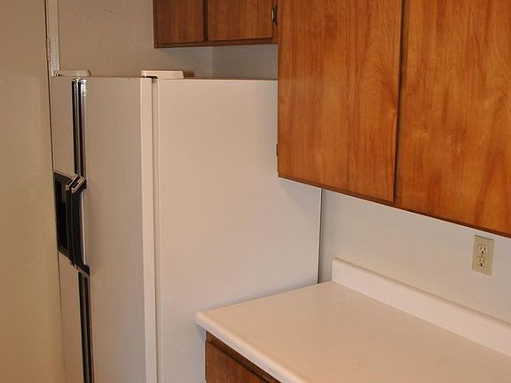 4th image of 6035 Kingwood Cir