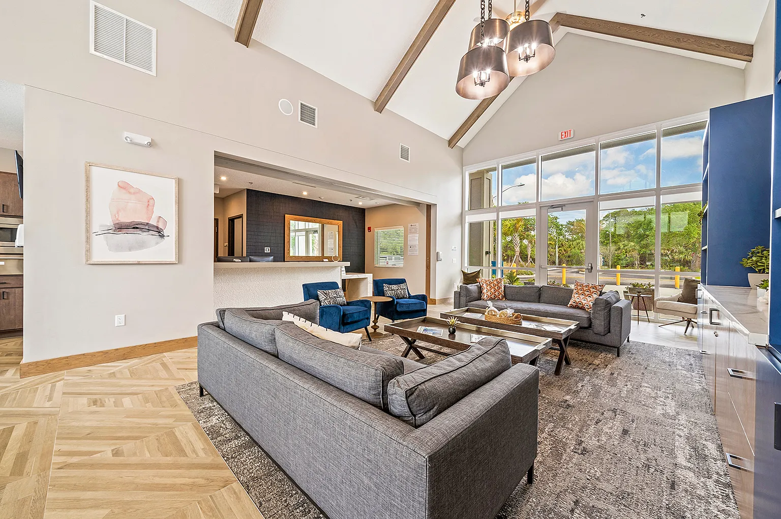Taylor Pointe Apartments — Photo 1