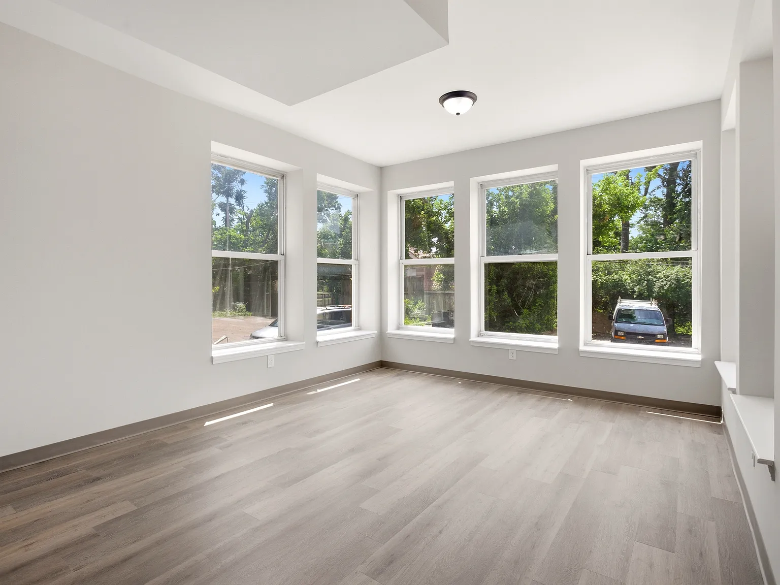 Delmar Estates — Photo 2