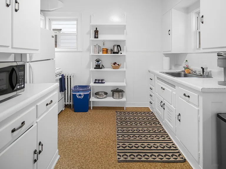 220 S Geneva St #3 — Photo 13