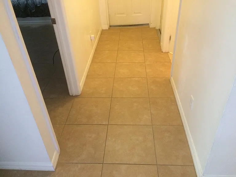 3003 Gilbert Ave S — Photo 4
