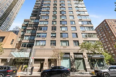 2 Columbus Avenue, #20B