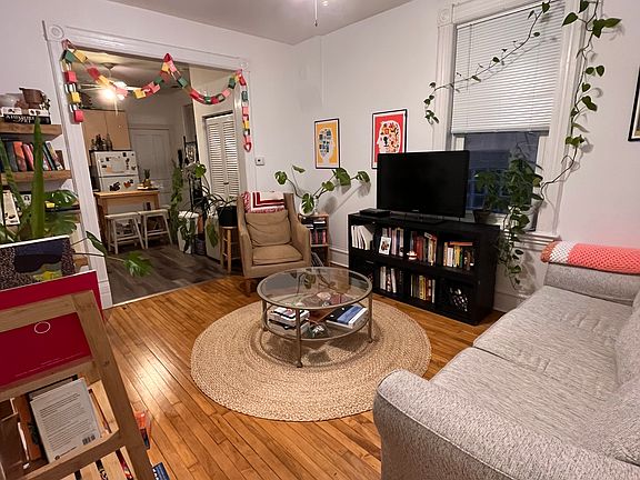 5th image of 1453 W Thomas St APT 1R
