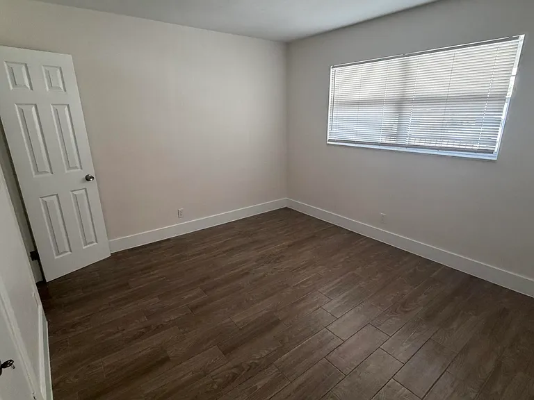 4061 NW 9th Ave #204 — Photo 12