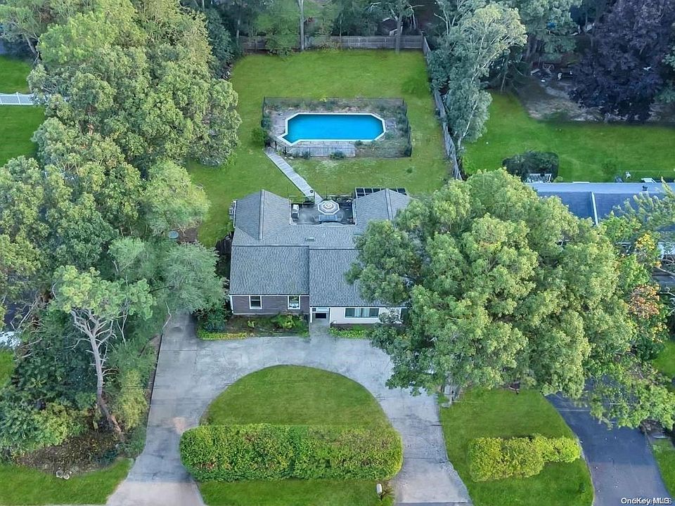 1st image of 72 E Woodside Avenue