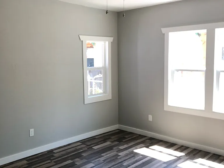 1141 N Douglas Ave — Photo 27