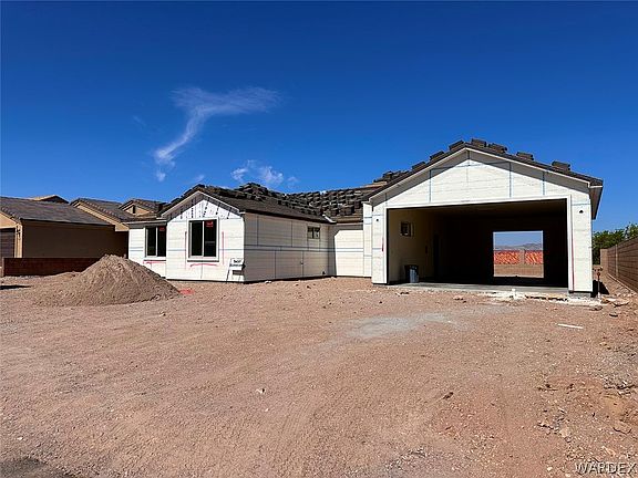 3437 Sunbeam Dr, Bullhead City, AZ 86429 | MLS #015045 | Zillow