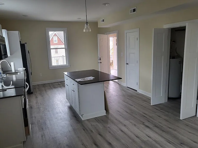 430 Taylor St #1 — Photo 6