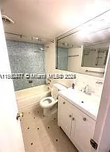 1120 102nd St #15 — Photo 10