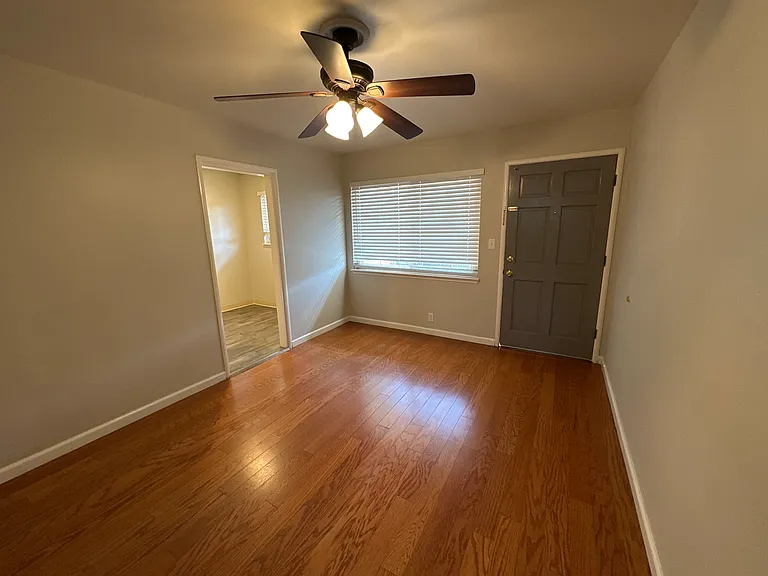 1428 Reeve St #13 — Photo 4