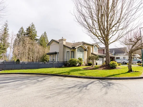 3090 Tanager Ct, Coquitlam, BC V3E 3C5