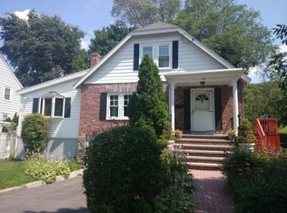 87 Willowdean Ave, West Roxbury, MA 02132