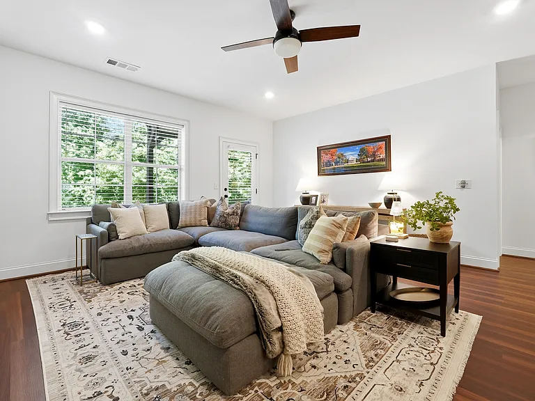 530 Springer Bnd — Photo 21
