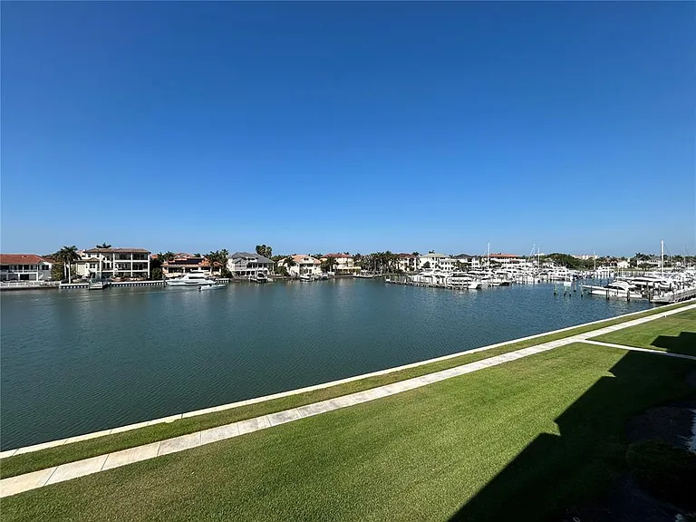 6260 Kipps Colony Ct #203 — Photo 43