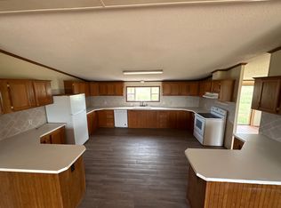 19332 E 1181 Rd, Sayre, OK 73662