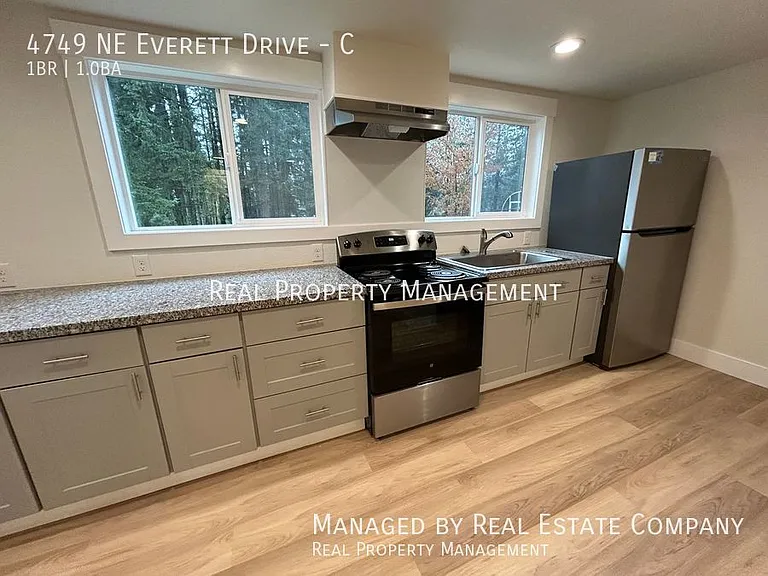 4749 NE Everett Dr #C — Photo 19