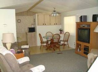 828 Michigan St, Wildwood, FL 34785