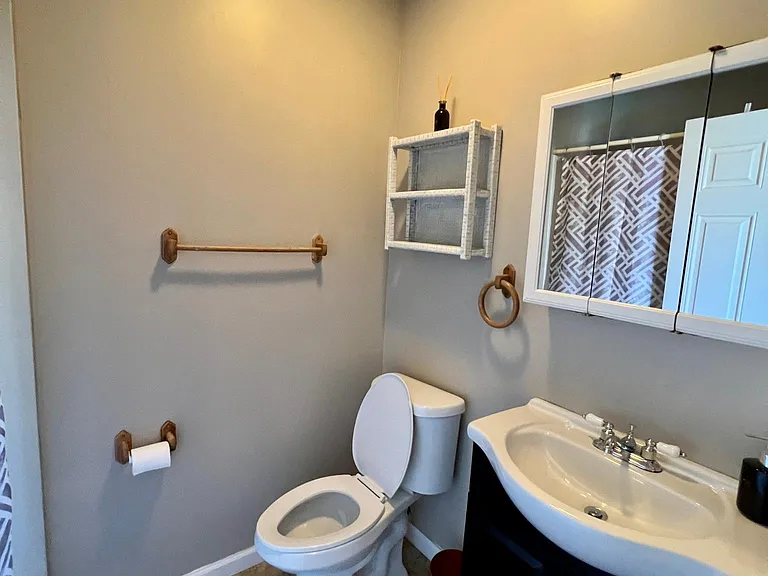 1104 Cornell St #1 — Photo 7