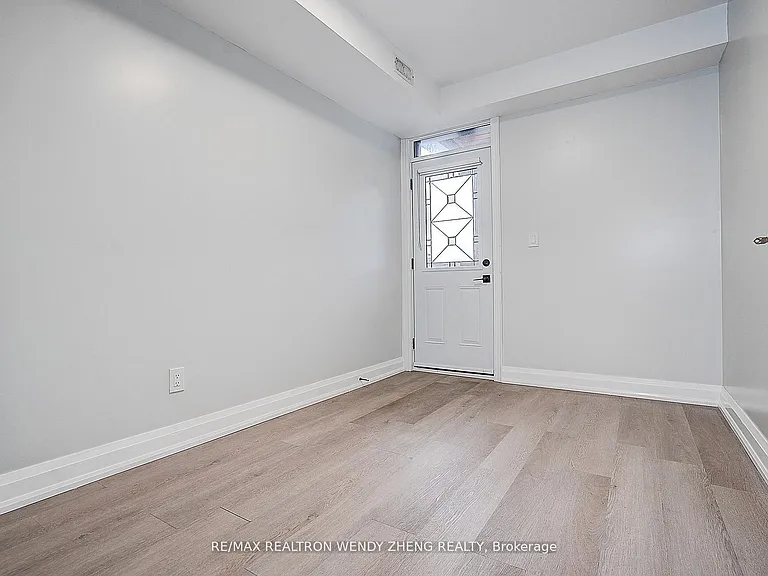 175 Grace St #1-3 — Photo 27