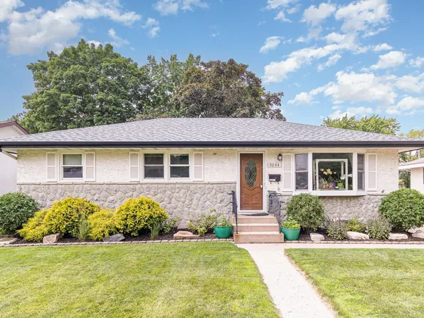 5044 Washington St NE, Columbia Heights, MN 55421