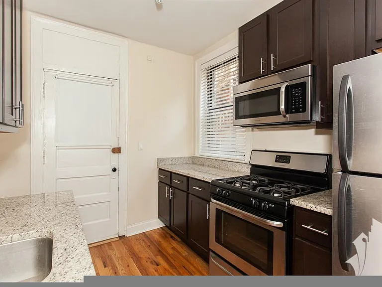 4720 N Leavitt St #2 — Photo 6