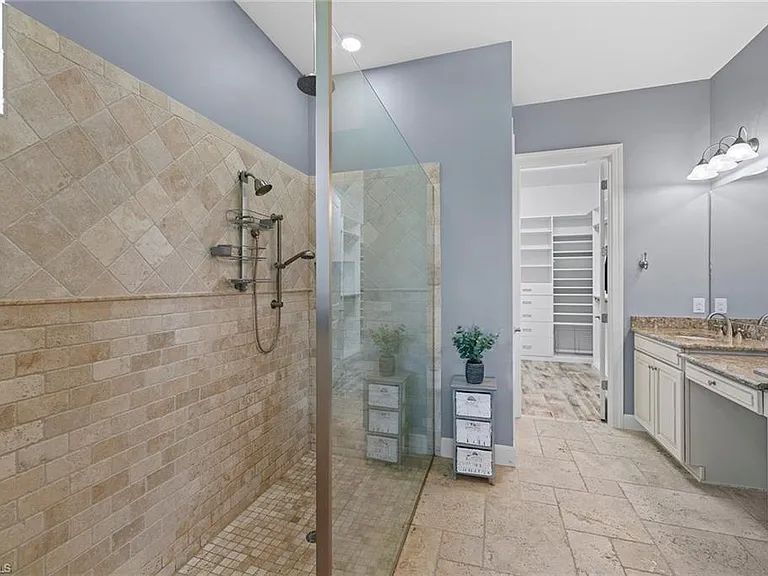 9515 Campanile Cir — Photo 16