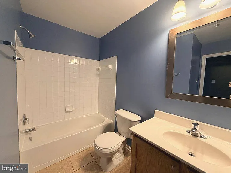605 Tivoli Rd — Photo 10
