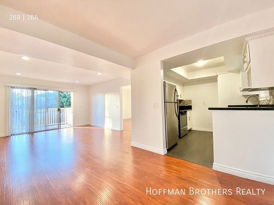 1st image of 742 S Harvard Blvd #206