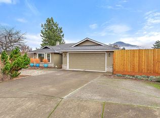 2871 Pinecrest Ct, Medford, OR