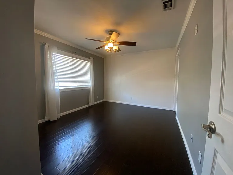 1650 Honeysuckle Rd — Photo 24