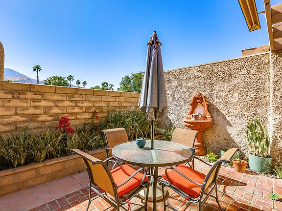 2nd image of 830 N Calle De Flora Vis