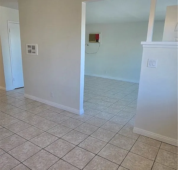 22557 Adrienne Ave — Photo 7