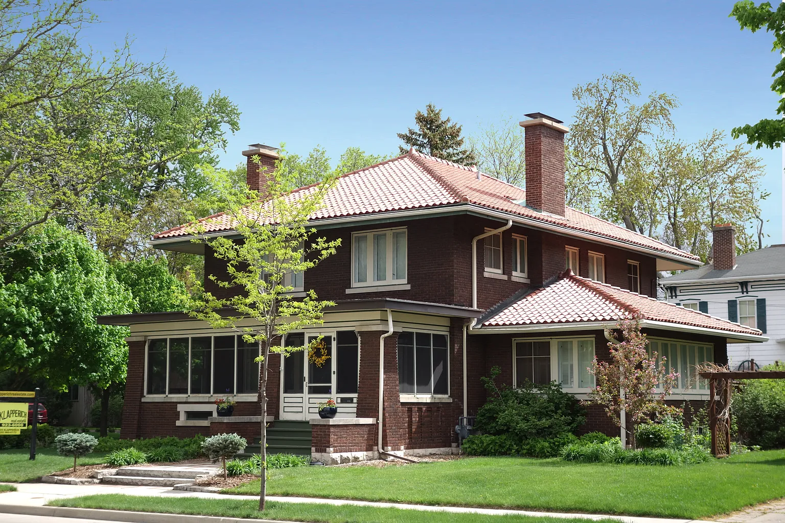 43 S Park Ave photo 1