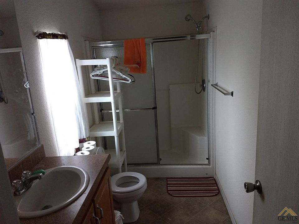2nd image of 3501 Lotus Ln