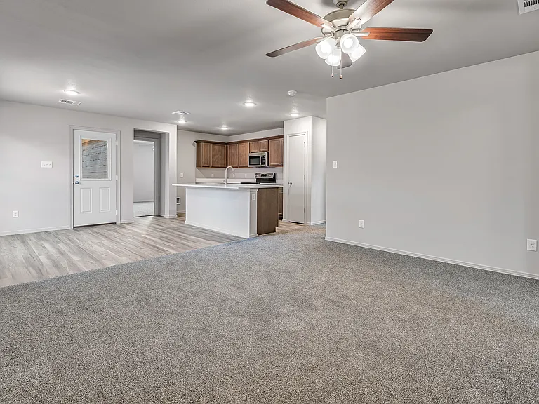 874 3rd St — Photo 3